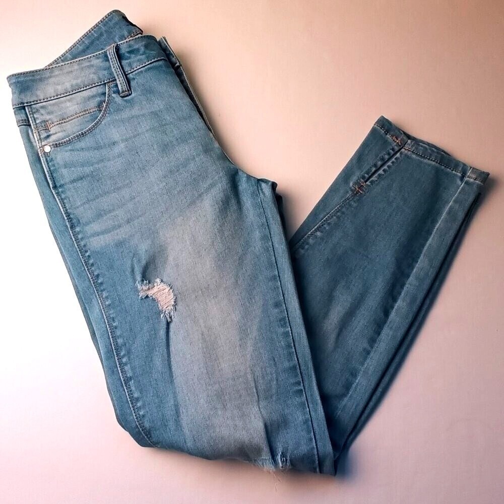 Bebe Womens Mid Rise Skinny Jeans Light Wash Size 27/4 Distressed Ankle Stretch